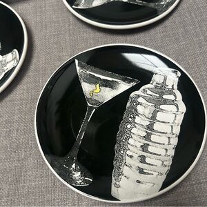 SIGNATURE HOUSEWARE Vino 6-pcs Martini and Shaker Cocktail Plate Set #1115255